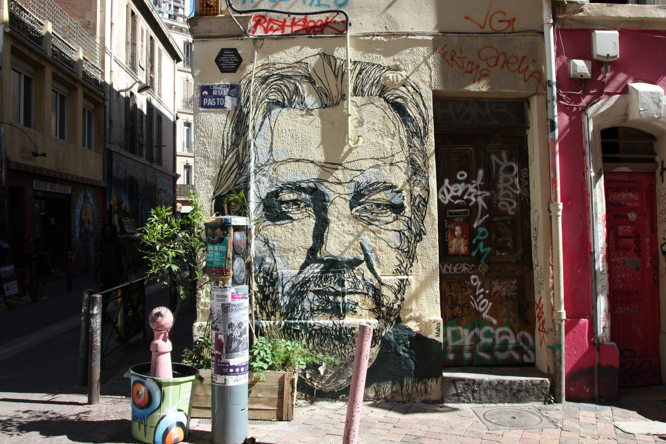 Mahn Kloix - Julian Assange